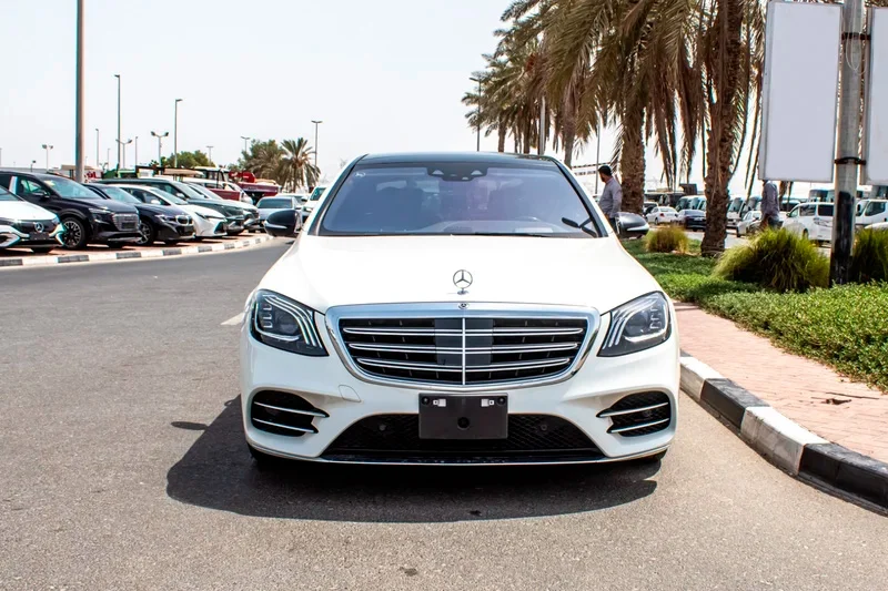 rent in Dubai Mercedes-Benz S-Class W221