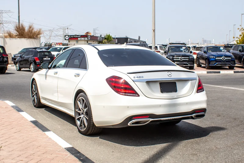 rent in Dubai Mercedes-Benz S-Class W221