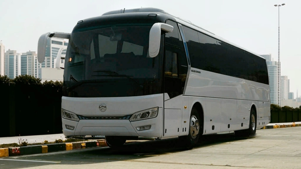  rent in dubai Golden Dragon XML6126