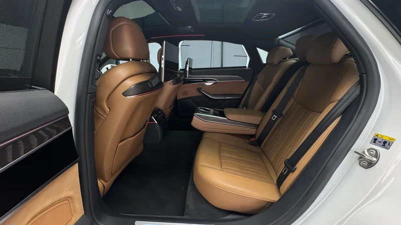 profitable rent Audi A8