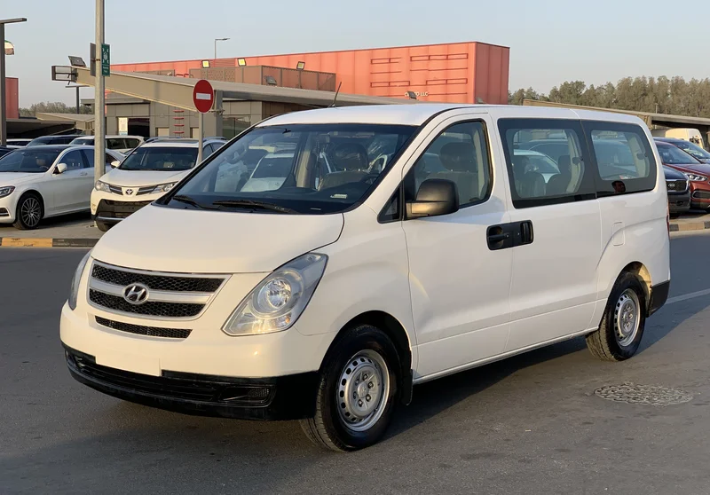 rent a Hyundai Starex