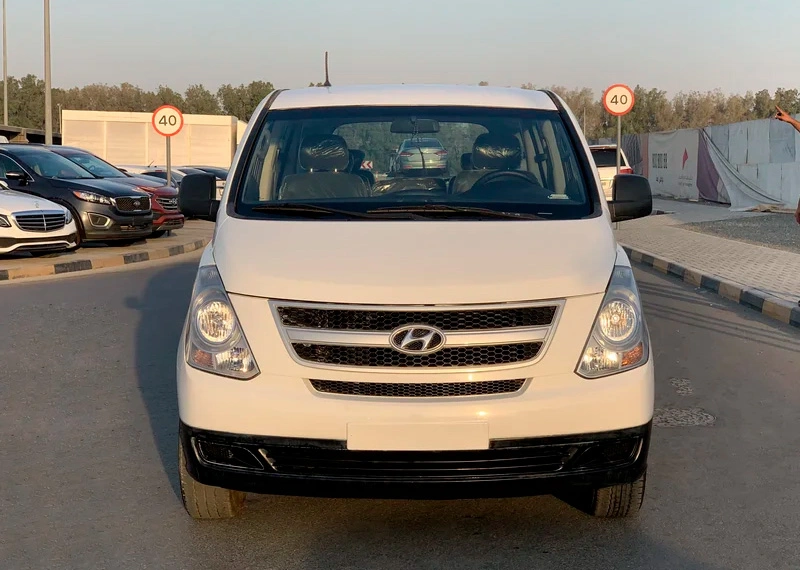 rent a Hyundai Starex